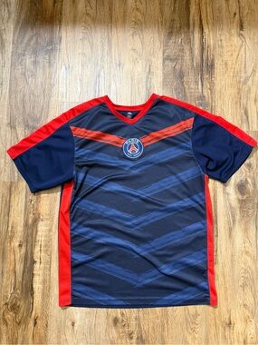 Paris Saint-Germain PSG Soccer Jersey Shirt Navy Red Size Large NWOT